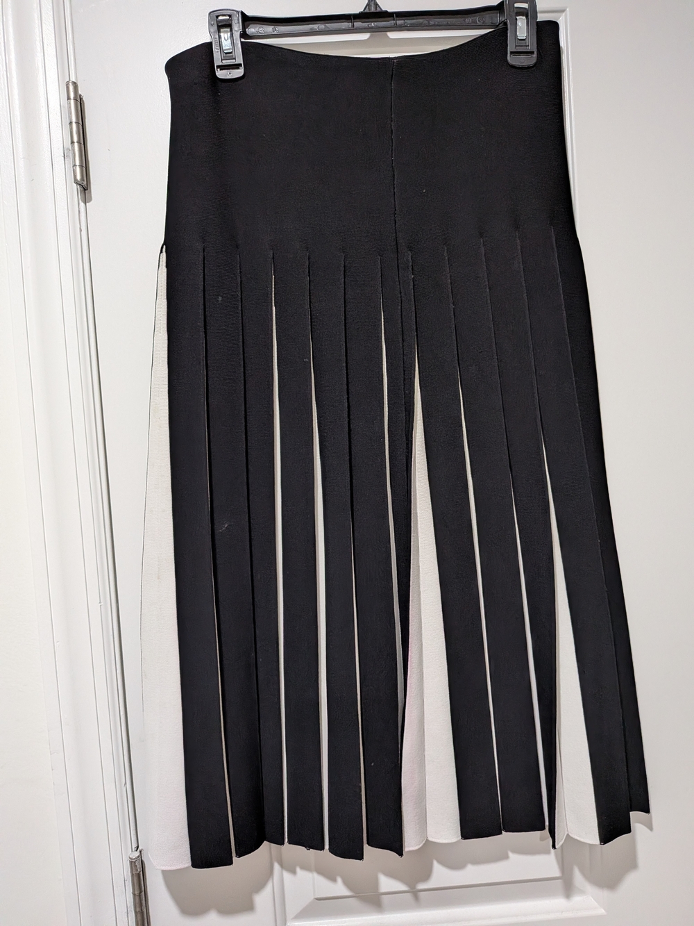 Apparalel Infiniti Skirt Size XL - Picture 4 of 6